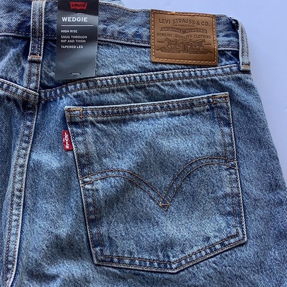 •LAST PAIR* Levi’s Wedgie hi waisted VTG inspired frayed jeans NWT SZ 30/SZ 10 - Picture 12 of 15